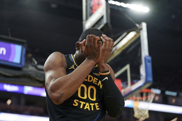 乾盘配资 网友想用数据证明库明加很差劲KMJ经纪人: 真的要这样吗?